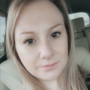 Meet your Posher, Gabrielle